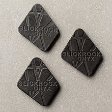 Load image into Gallery viewer, Slick Rock 22&quot; Cascade Square Fire on Glass - Match Lit - The Outdoor Fireplace Store