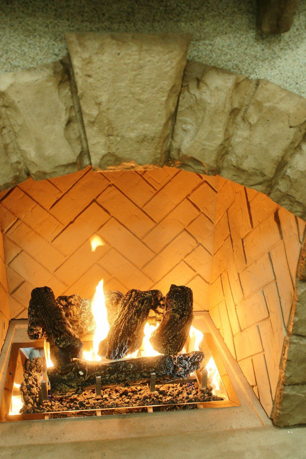 Outdoor GreatRoom Outdoor Ceramic Fiber Log Set with Grate for CF-1224 Burner - The Outdoor Fireplace Store